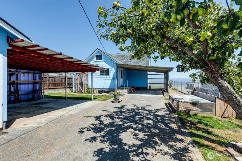 Property photo for 812 W 4th Street, Port Angeles photo 34