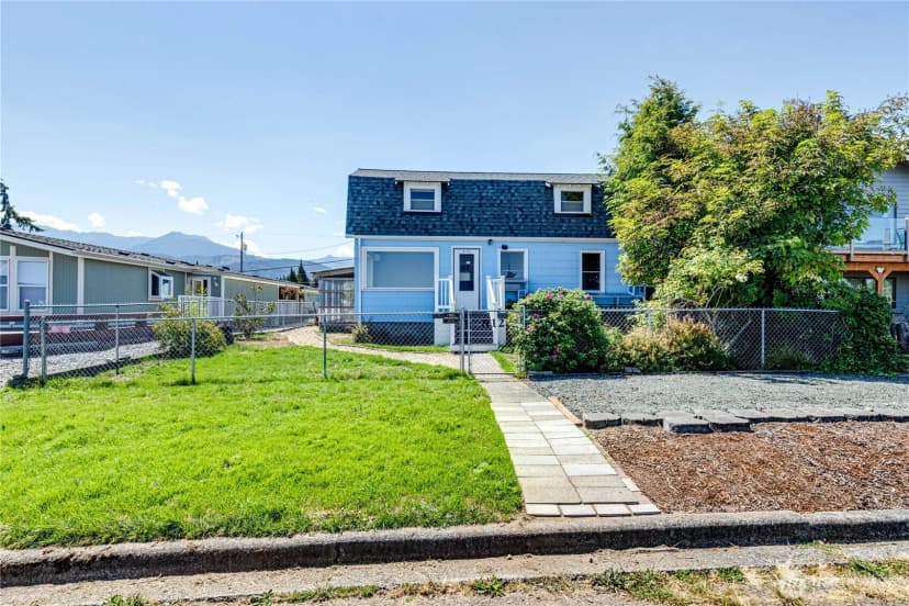 Property photo for 812 W 4th Street, Port Angeles photo 40