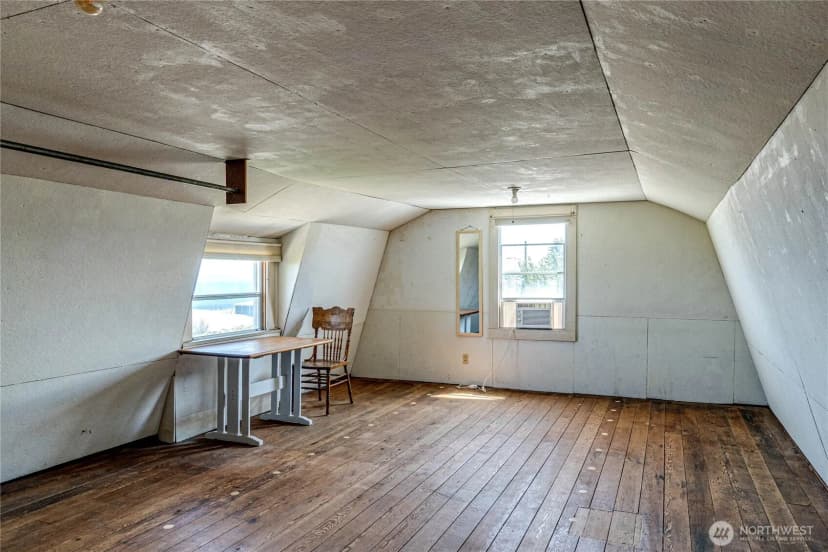 Property photo for 812 W 4th Street, Port Angeles photo 24
