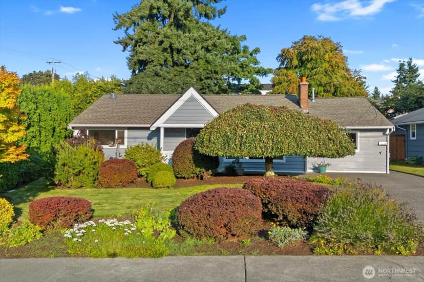 Property photo for 912 7th Avenue N, Edmonds