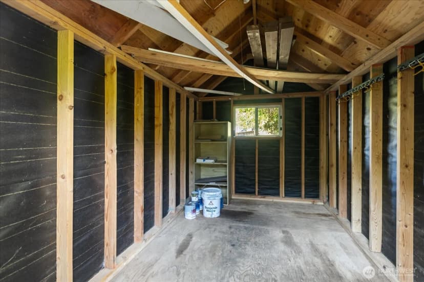Property photo for 912 7th Avenue N, Edmonds photo 27