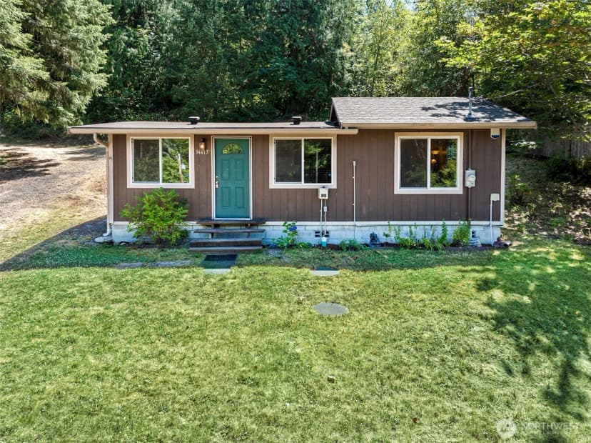 Property photo for 34413 Thomas Road E, Eatonville photo 26