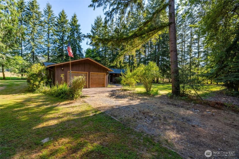 Property photo for 20469 Echo Hill Road, Sedro Woolley photo 39