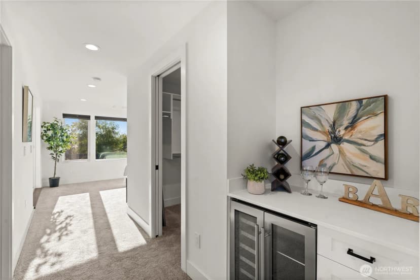 Property photo for 5626 48th Avenue Sw, Seattle photo 15