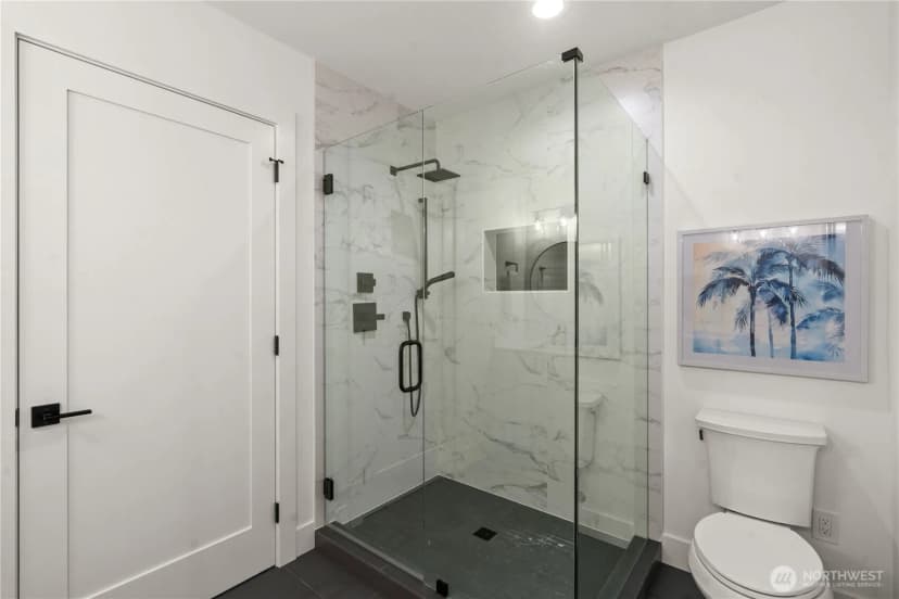 Property photo for 5626 48th Avenue Sw, Seattle photo 23