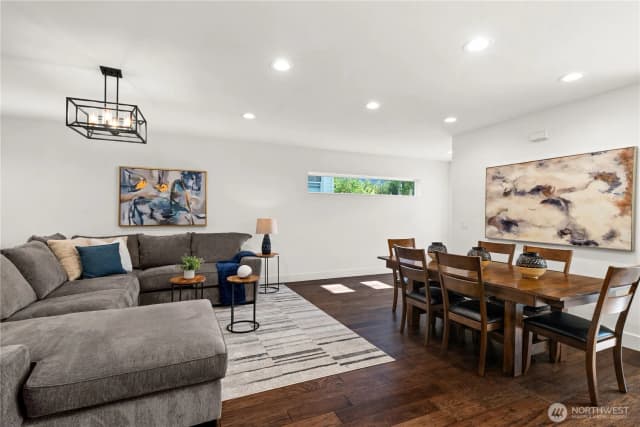 Property photo for 5626 48th Avenue Sw, Seattle photo 4