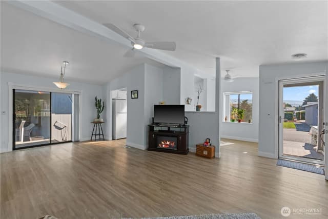Property photo for 1306 Glacier Place #68, Wenatchee photo 5