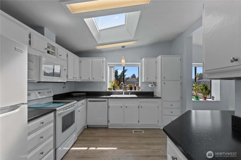 Property photo for 1306 Glacier Place #68, Wenatchee photo 10