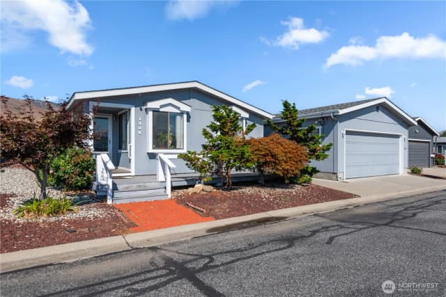 Property photo for 1306 Glacier Place #68, Wenatchee
