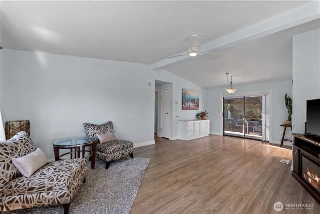 Property photo for 1306 Glacier Place #68, Wenatchee photo 3