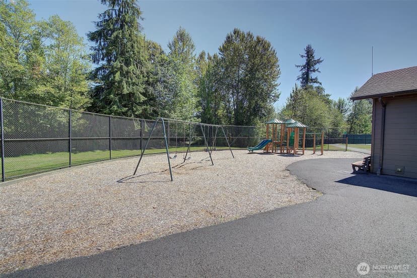 Property photo for 13835 231st Lane Ne, Redmond photo 32