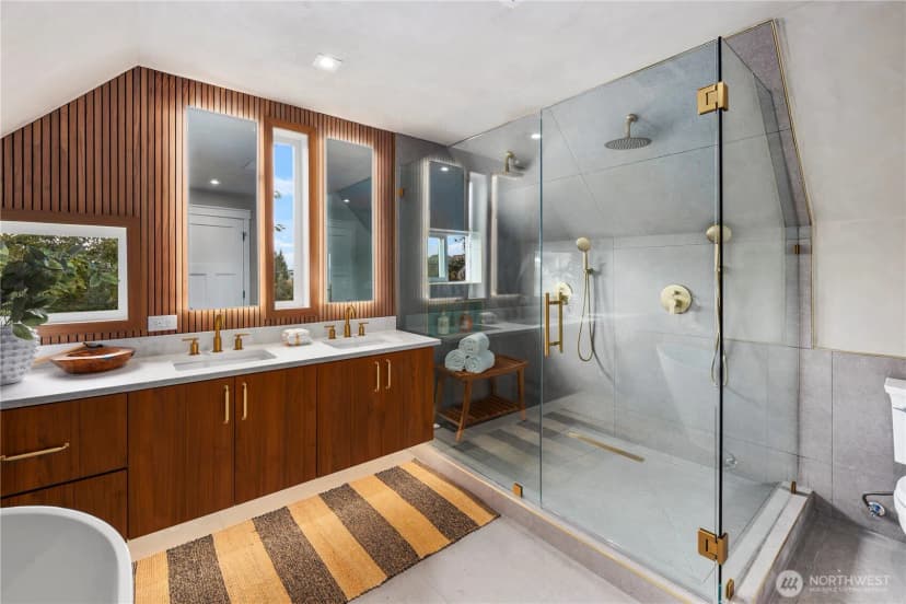 Property photo for 5916 18th Avenue S, Seattle photo 35