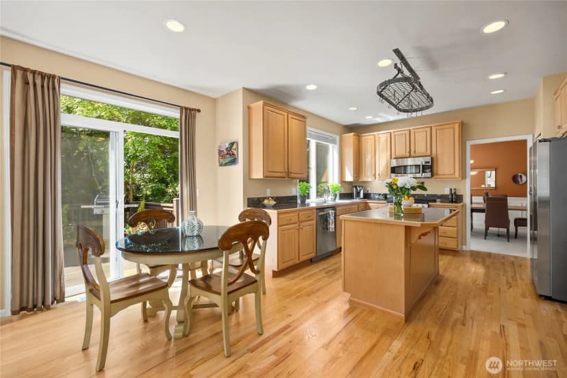 Property photo for 9437 Ne Coral Court, Bainbridge Island photo 11