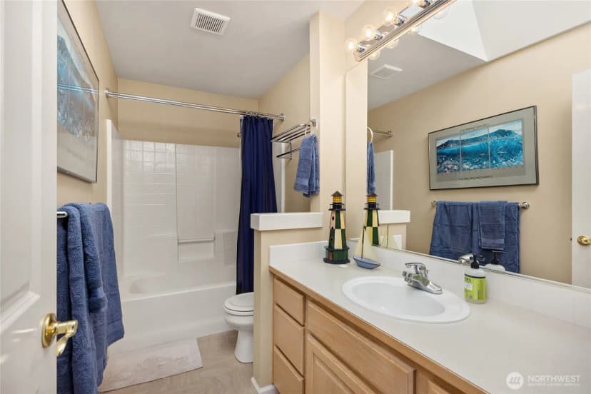 Property photo for 9437 Ne Coral Court, Bainbridge Island photo 26