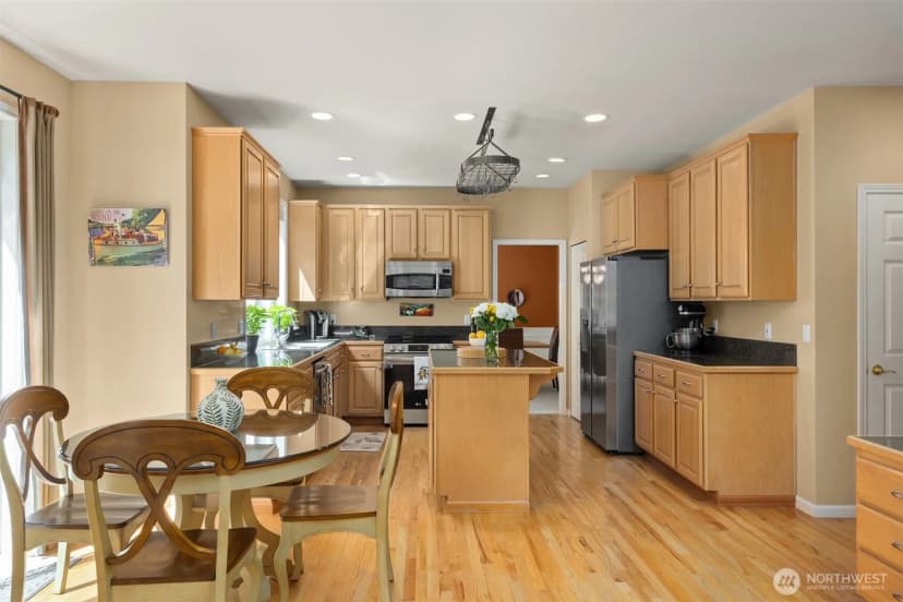Property photo for 9437 Ne Coral Court, Bainbridge Island photo 13