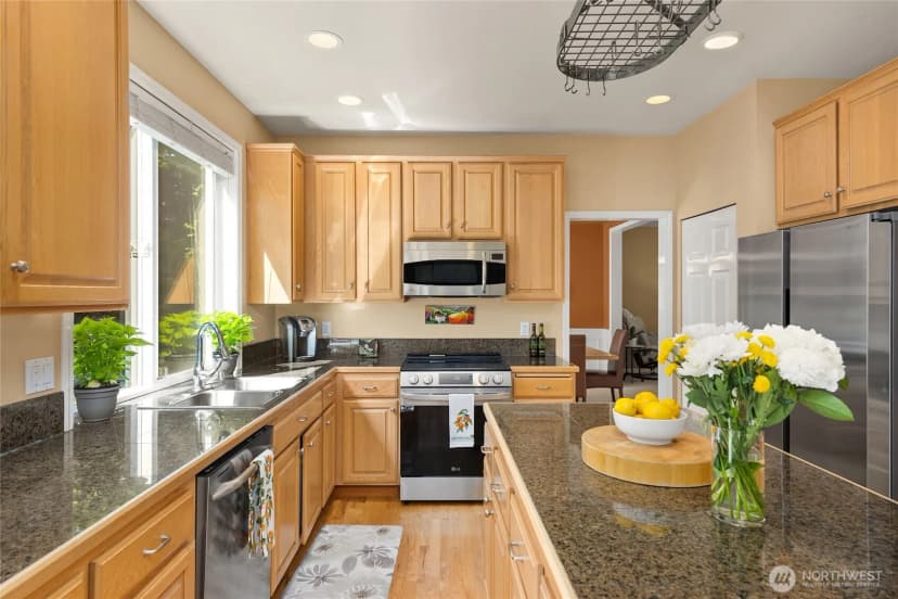 Property photo for 9437 Ne Coral Court, Bainbridge Island photo 10