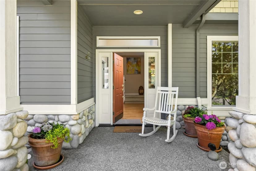 Property photo for 9437 Ne Coral Court, Bainbridge Island photo 2