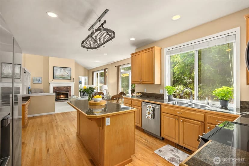 Property photo for 9437 Ne Coral Court, Bainbridge Island photo 8