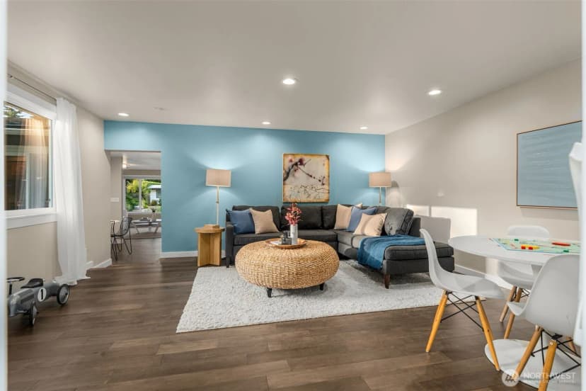 Property photo for 8717 Ne 137th Place, Kirkland photo 11