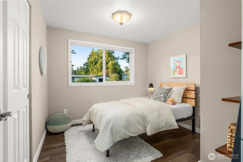 Property photo for 8717 Ne 137th Place, Kirkland photo 17