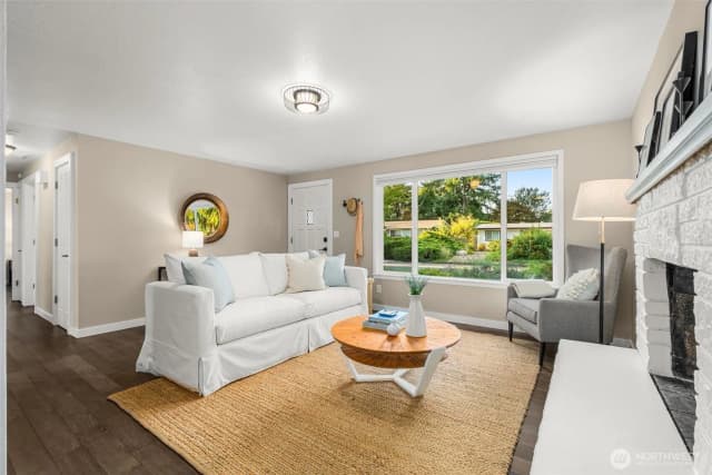 Property photo for 8717 Ne 137th Place, Kirkland photo 3