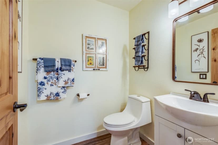 Property photo for 4709 7th Avenue Ne, Olympia photo 15