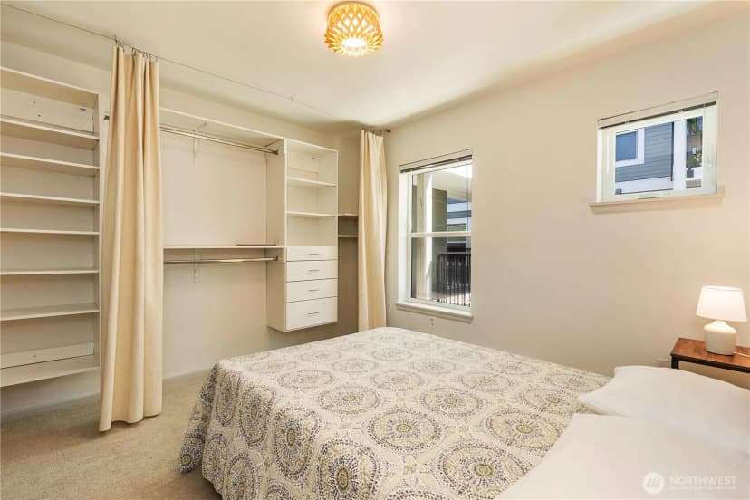 Property photo for 2101 N 55th Street #206, Seattle photo 17