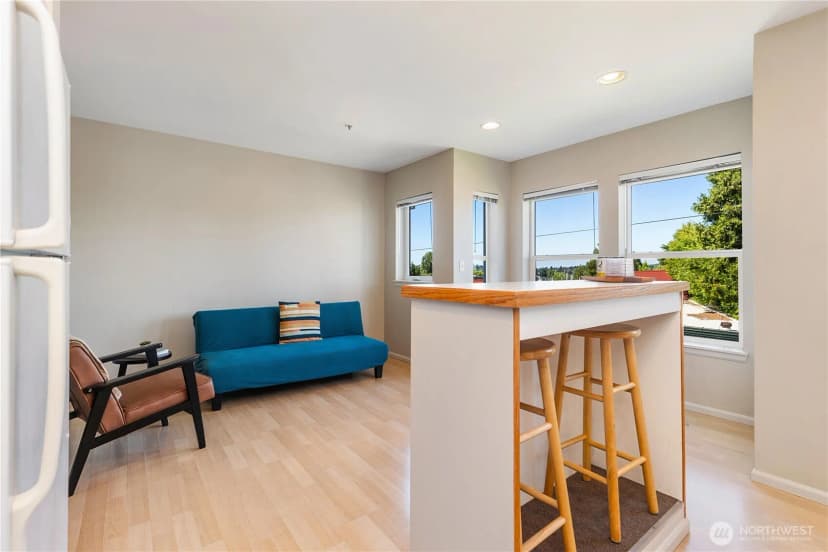 Property photo for 2101 N 55th Street #206, Seattle photo 14