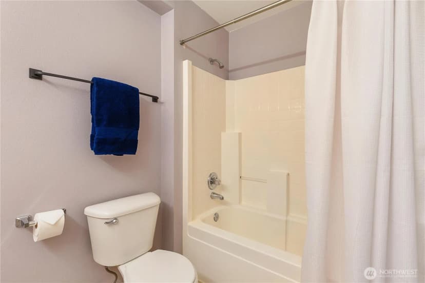 Property photo for 2101 N 55th Street #206, Seattle photo 19