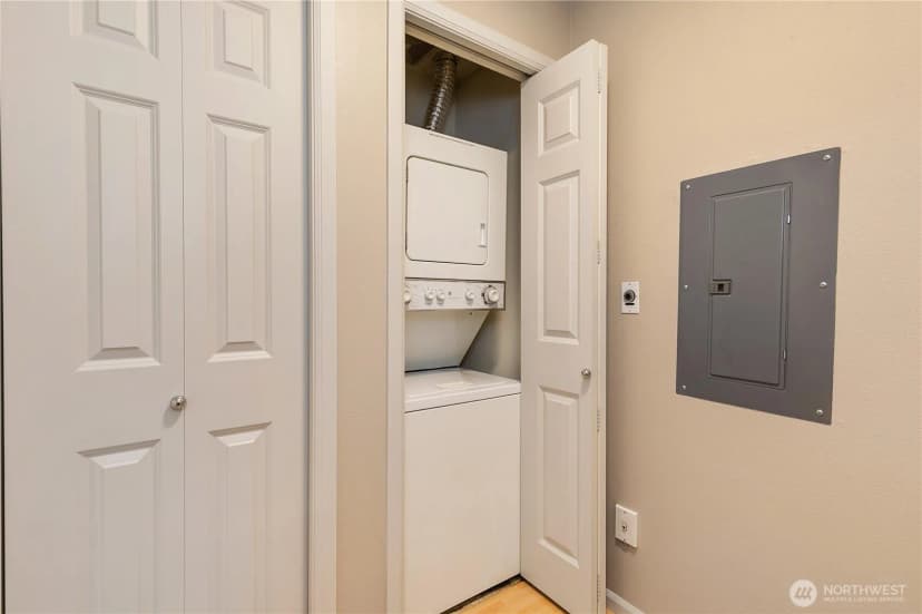 Property photo for 2101 N 55th Street #206, Seattle photo 20