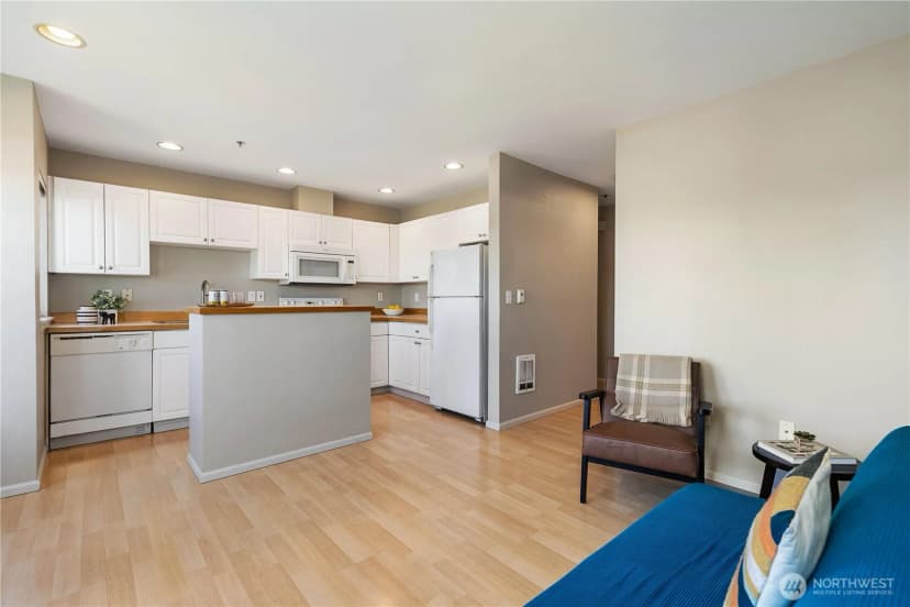 Property photo for 2101 N 55th Street #206, Seattle photo 7