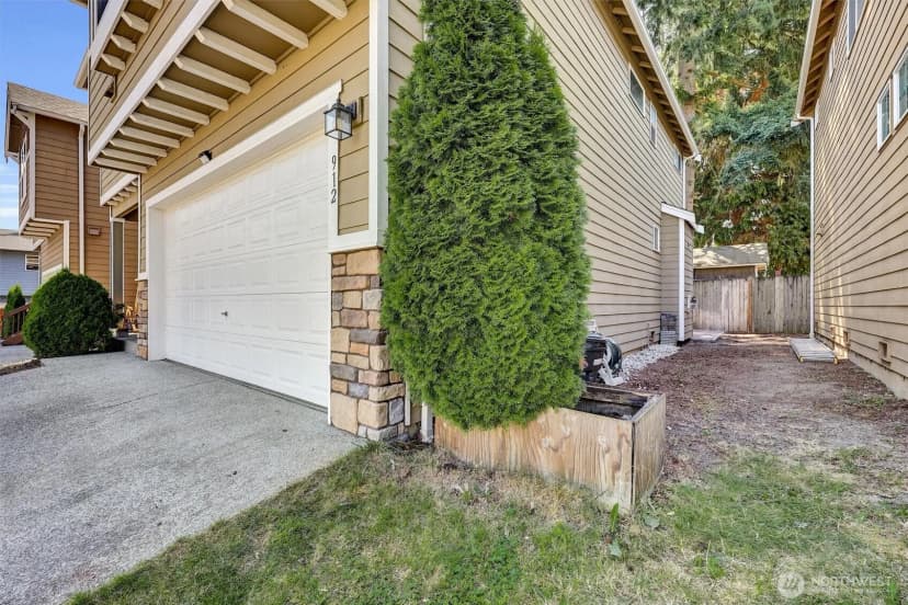 Property photo for 912 141st Lane Sw, Lynnwood photo 33