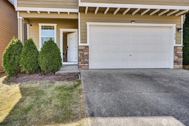 Property photo for 912 141st Lane Sw, Lynnwood photo 2