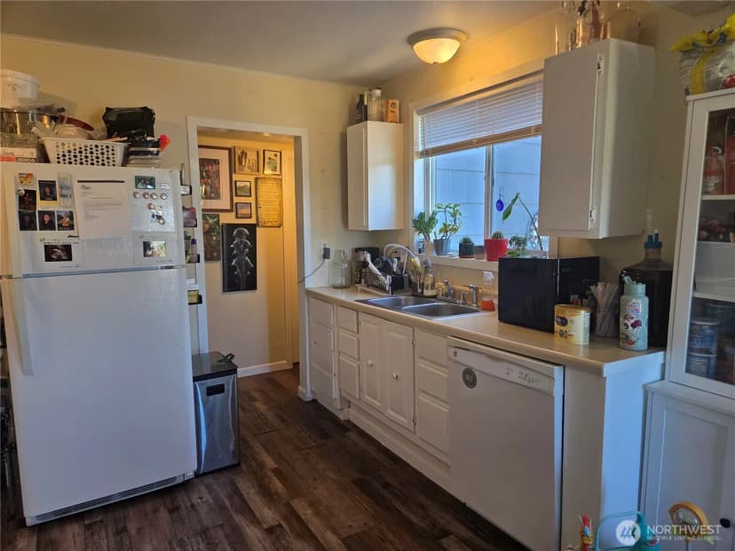 Property photo for 3407 Columbia Heights Road, Longview photo 4