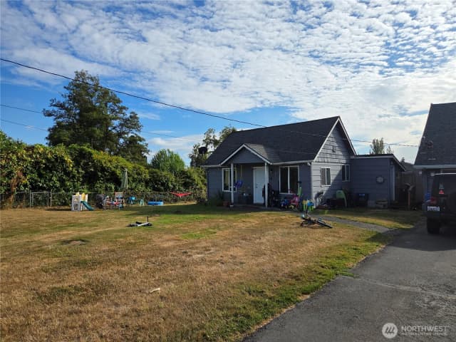 Property photo for 3407 Columbia Heights Road, Longview