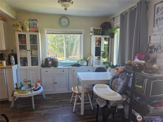 Property photo for 3407 Columbia Heights Road, Longview photo 5
