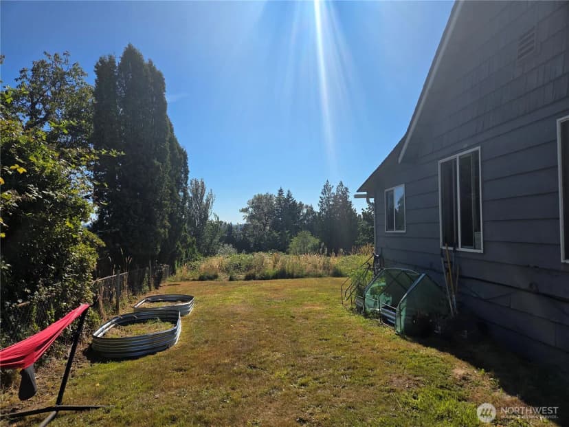 Property photo for 3407 Columbia Heights Road, Longview photo 10