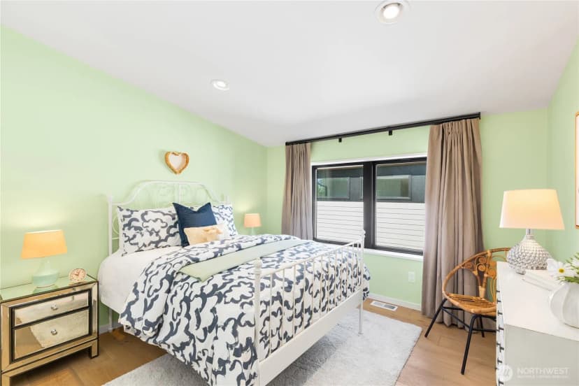 Property photo for 10335 14th Avenue Nw, Seattle photo 25