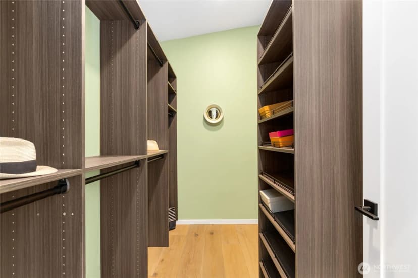 Property photo for 10335 14th Avenue Nw, Seattle photo 22