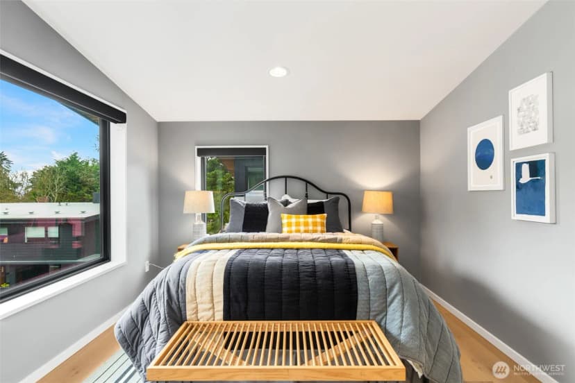 Property photo for 10335 14th Avenue Nw, Seattle photo 24