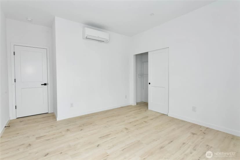 Property photo for 12234 77th Avenue S, Seattle photo 32