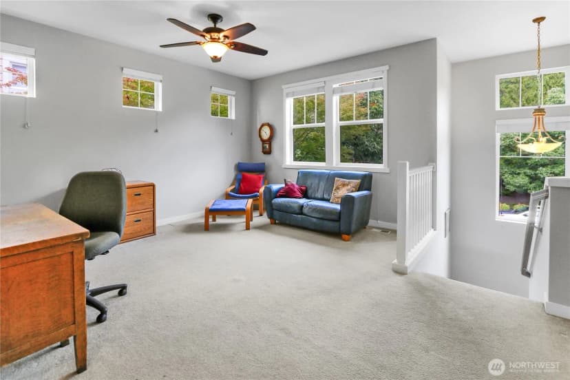Property photo for 17021 Parkside Way Se, Renton photo 21
