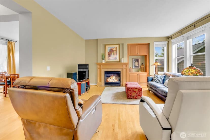 Property photo for 17021 Parkside Way Se, Renton photo 13