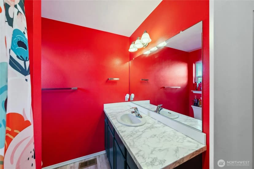 Property photo for 1340 Nw Redwing Drive, Oak Harbor photo 25