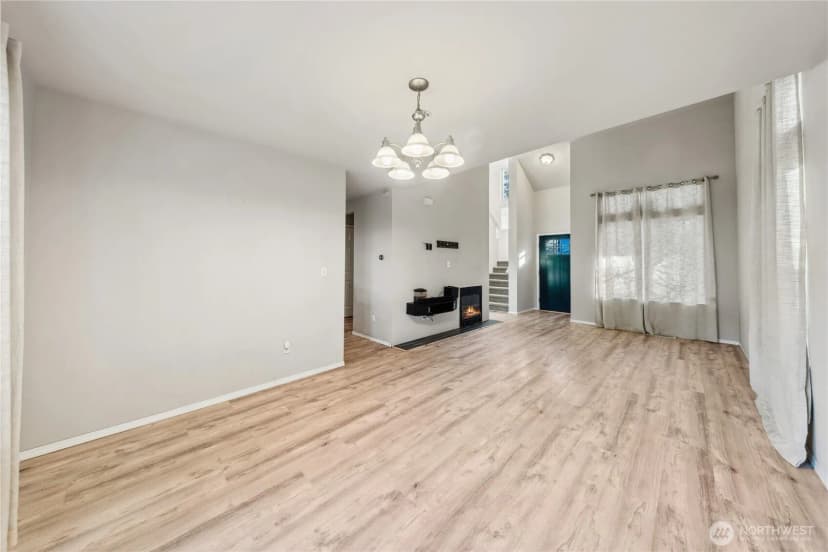 Property photo for 1340 Nw Redwing Drive, Oak Harbor photo 5