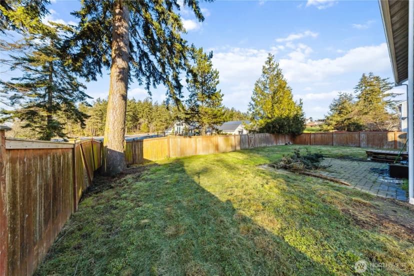 Property photo for 1340 Nw Redwing Drive, Oak Harbor photo 34