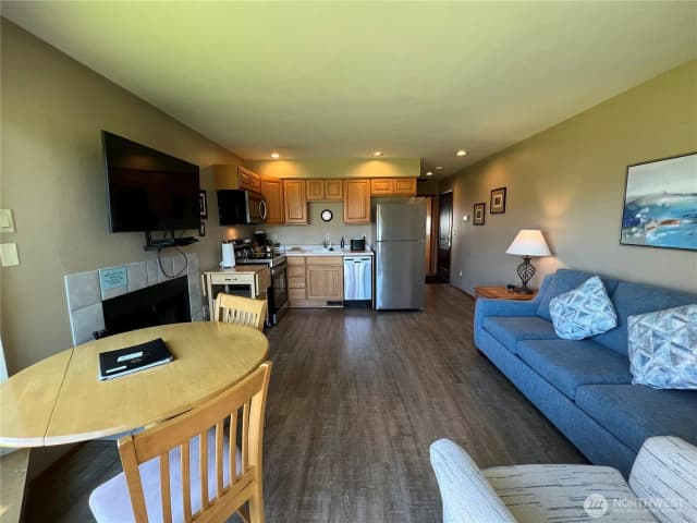 Property photo for 100 Lake Chelan Shores Drive #16-4 P, Chelan photo 2