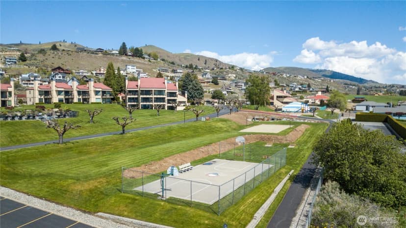 Property photo for 100 Lake Chelan Shores Drive #16-4 P, Chelan photo 11