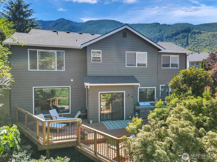Property photo for 1075 Sw 12th Street, North Bend photo 27