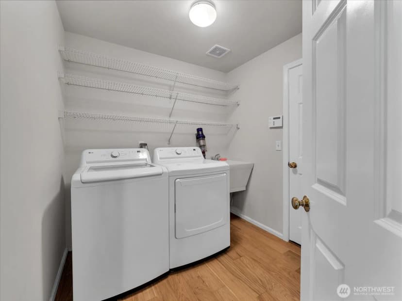 Property photo for 1075 Sw 12th Street, North Bend photo 26